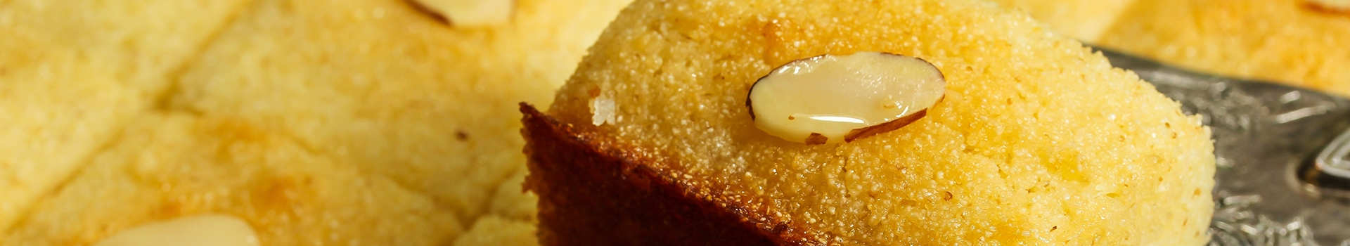 Safra - Aromatic Semolina Dessert