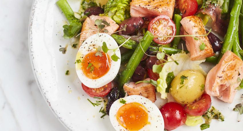 Seared Salmon Niçoise Salad