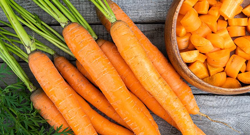 Raw carrots 